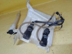 Бачок омывателя 060851-074 на Toyota Ipsum ACM26W Фото 3