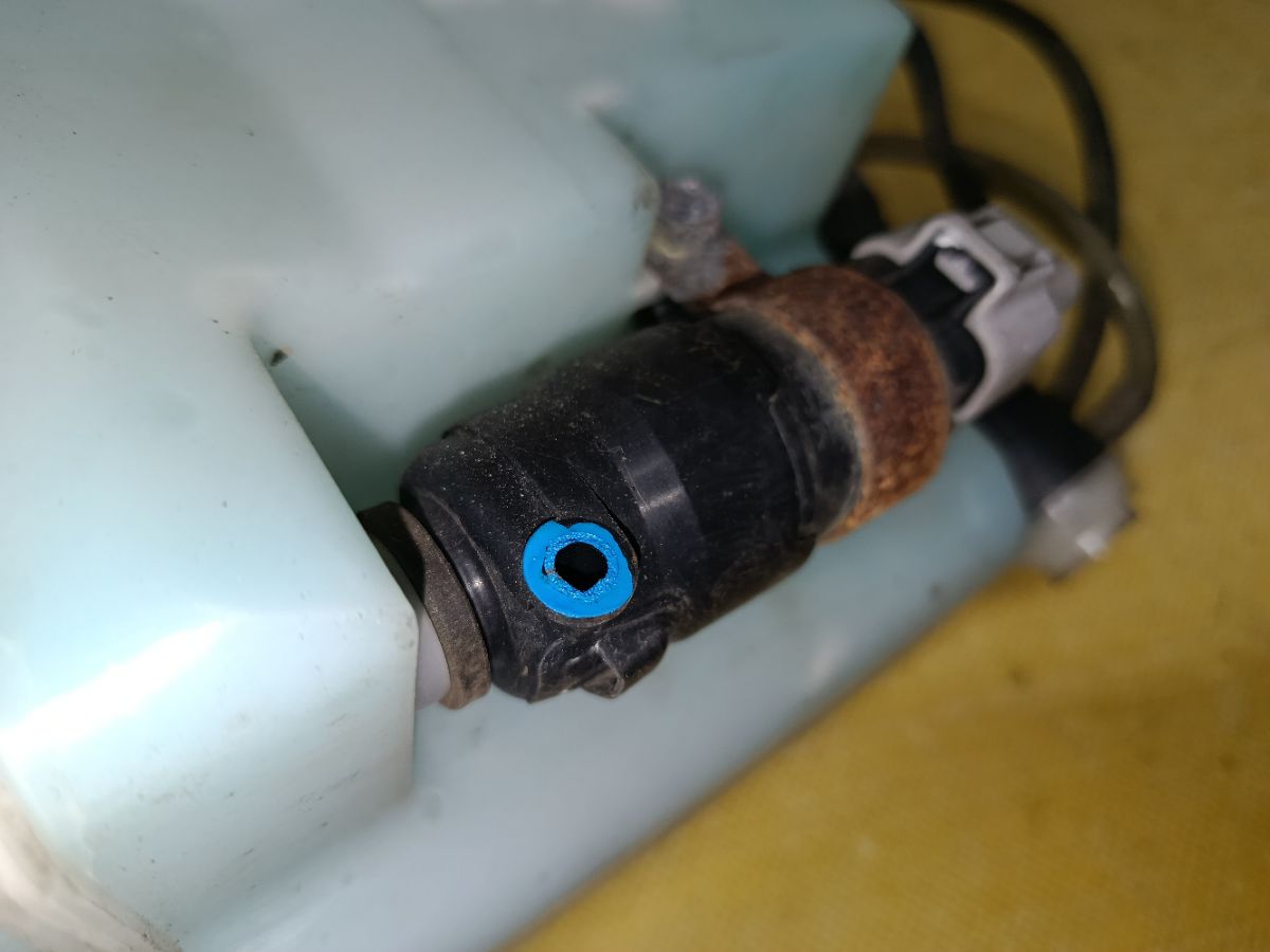 Бачок омывателя на Subaru Legacy Wagon BR9 Фото 5