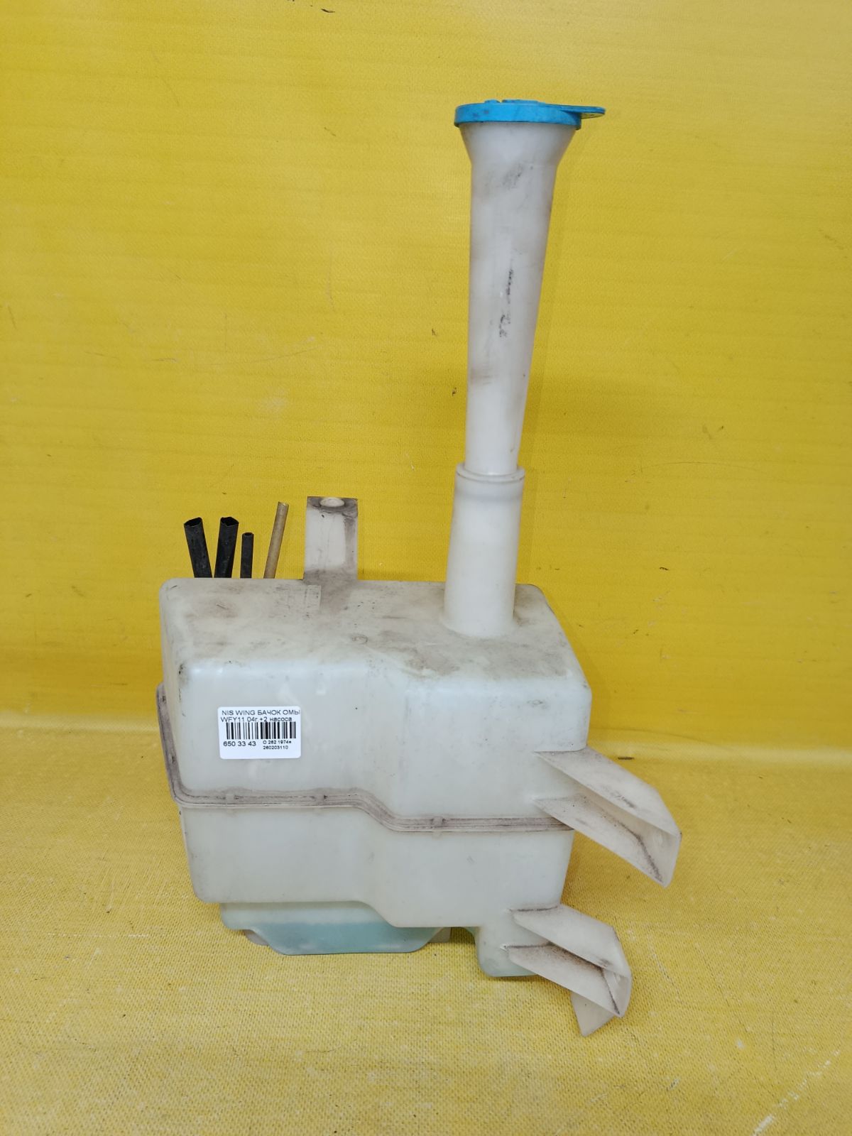 Бачок омывателя на Nissan Wingroad WFY11 Фото 1