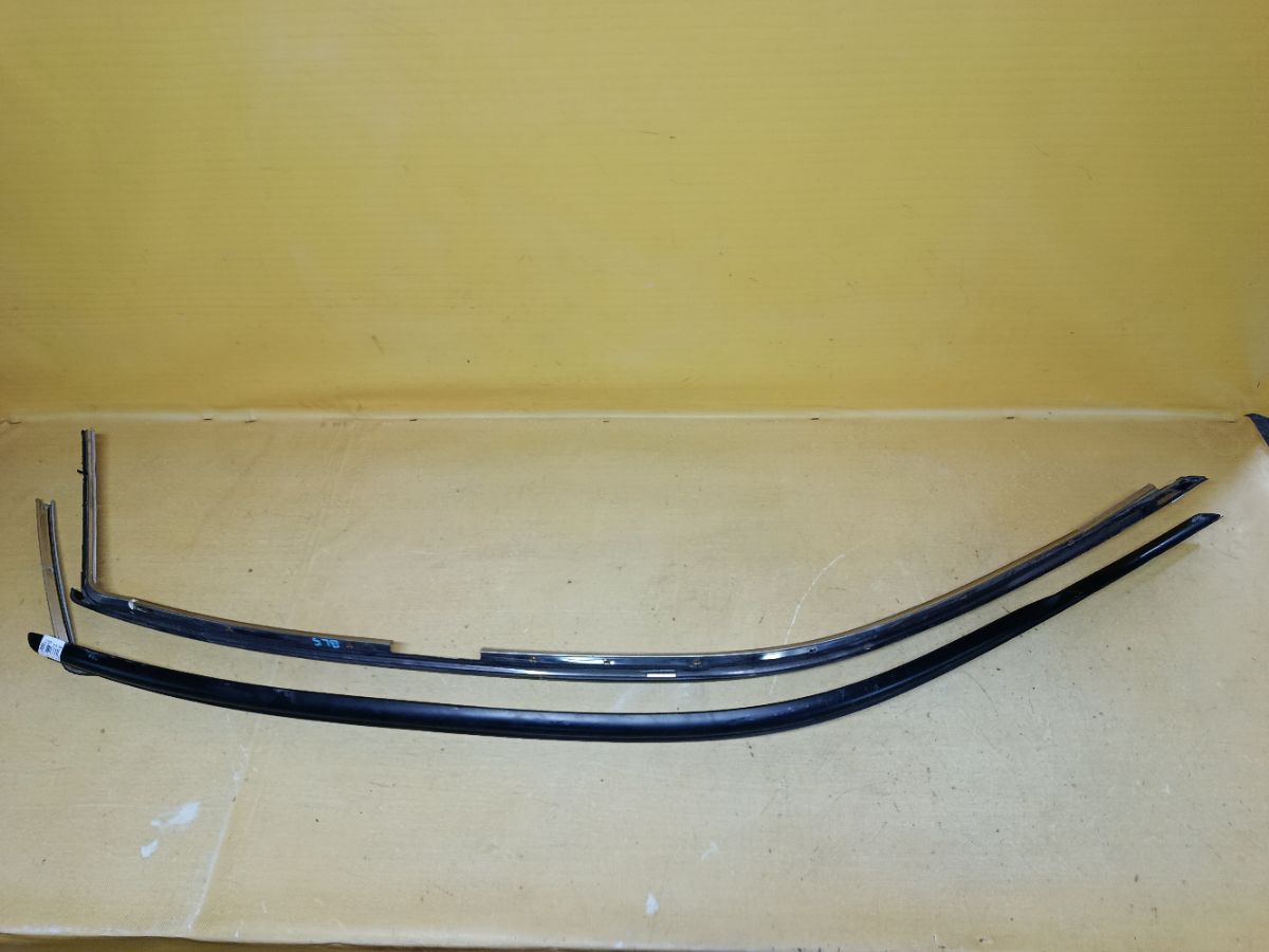 Ветровик на Subaru Legacy BL5 Фото 1