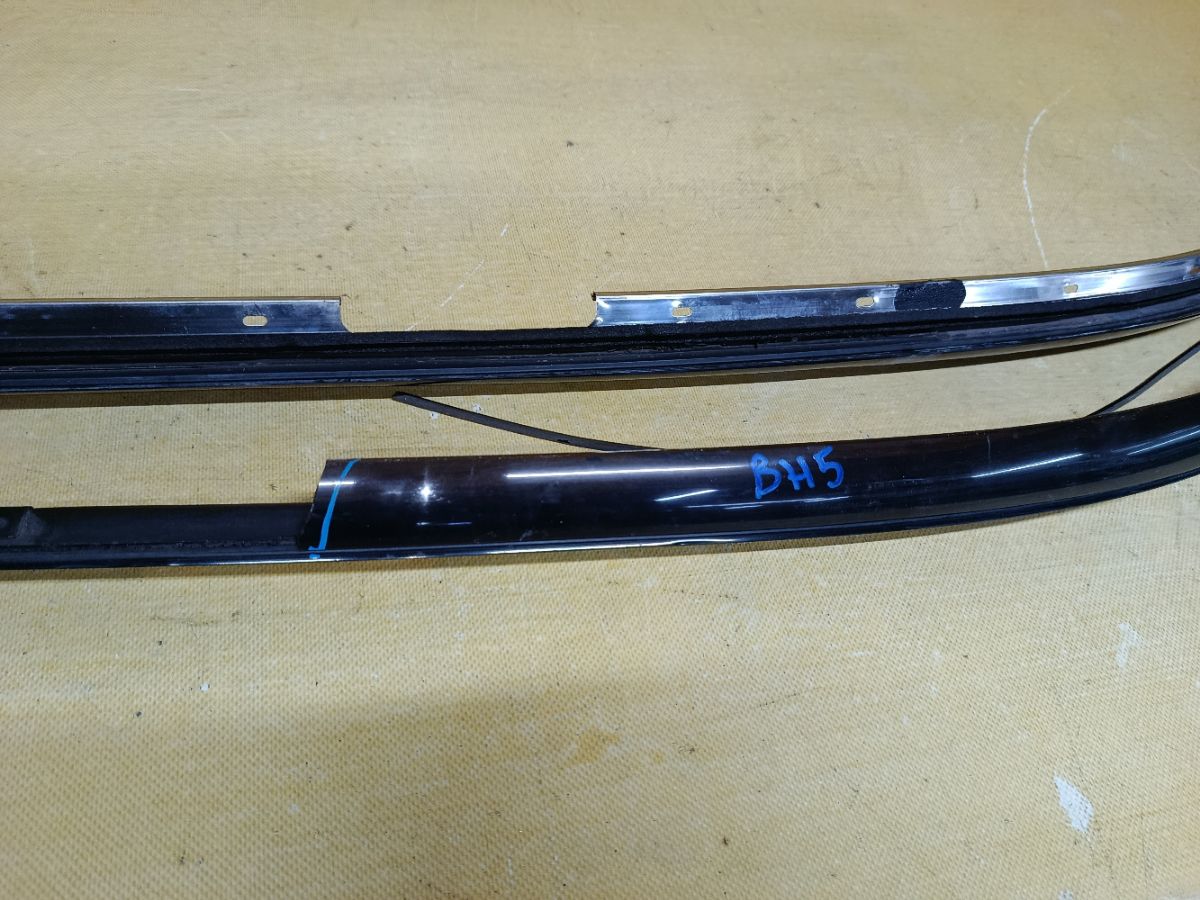 Ветровик на Subaru Legacy Wagon BH5 Фото 5