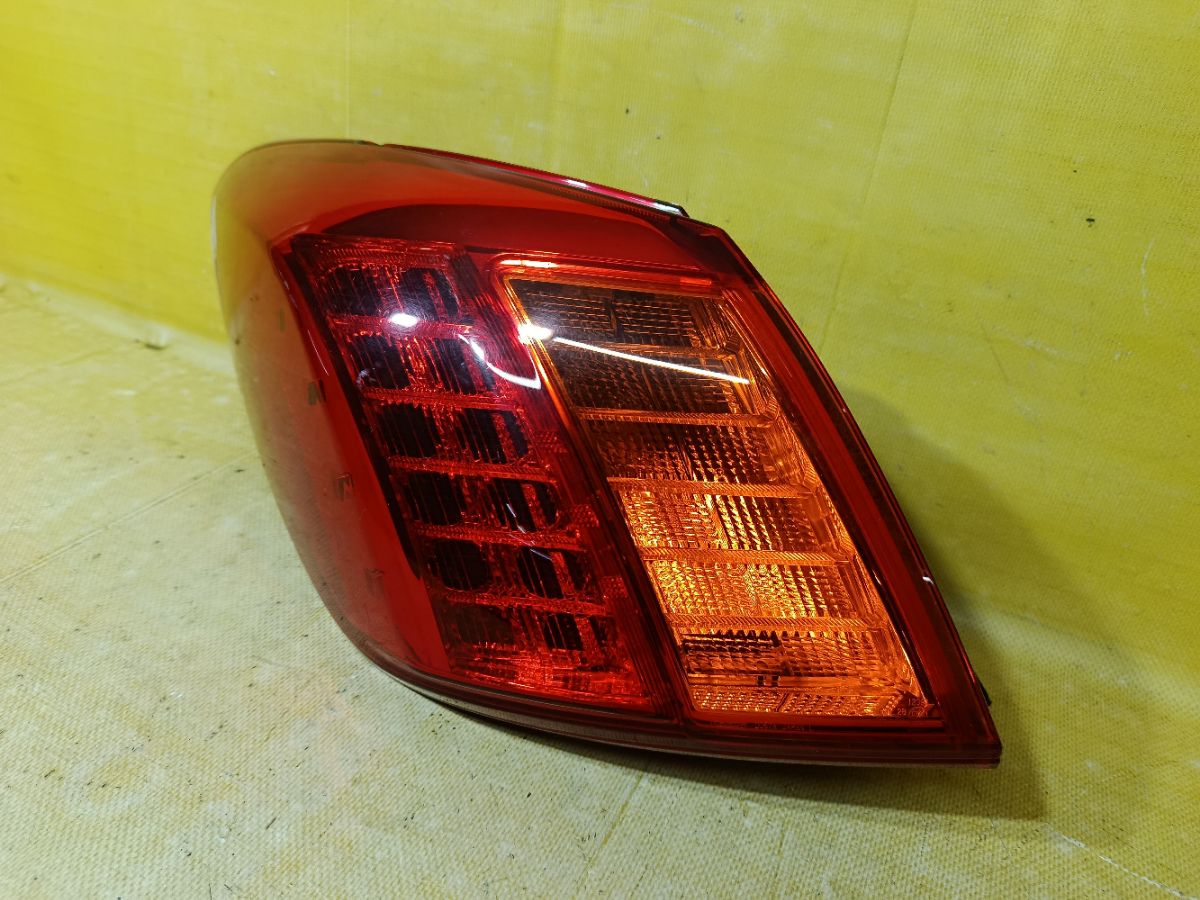 Стоп D057A D057A на Nissan Murano TNZ51 Фото 1