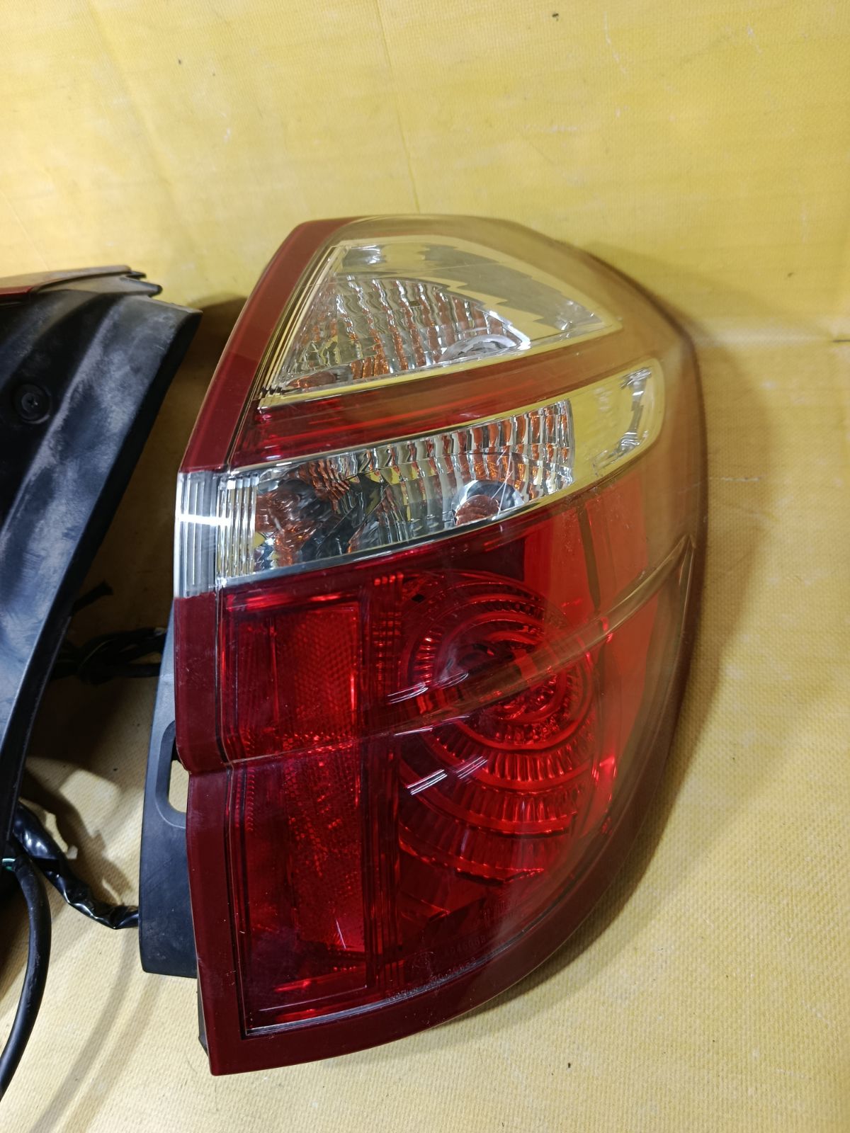 Стоп 220-20952 220-20952 на Subaru Legacy Wagon BP5 Фото 2