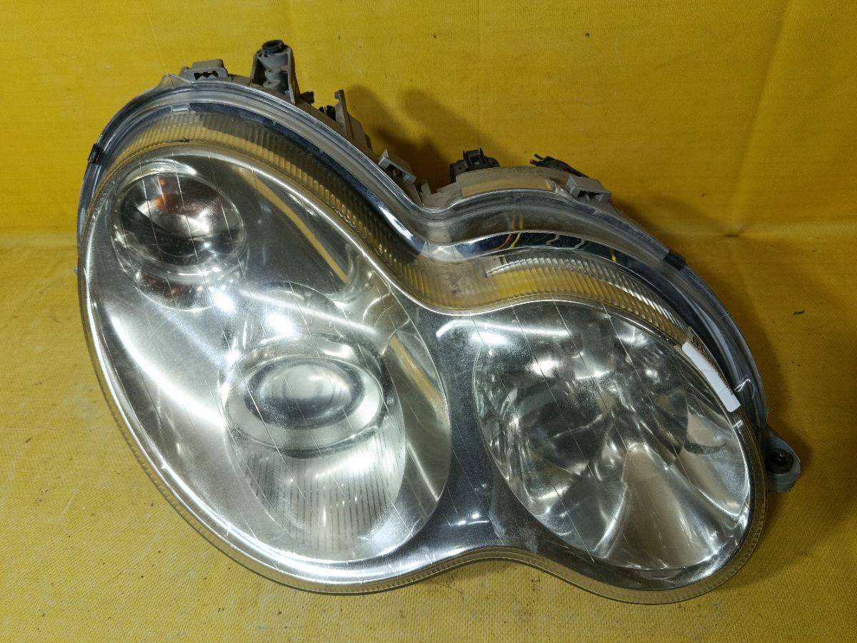 Фара A2038203859 на Mercedes-Benz C-Class Station Wagon S203.245 Фото 3