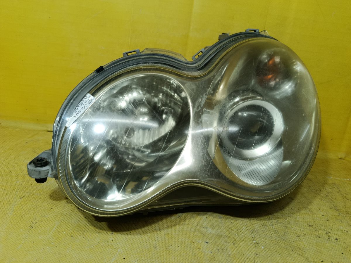 Фара A2038203759 на Mercedes-Benz C-Class Station Wagon S203.245 Фото 1