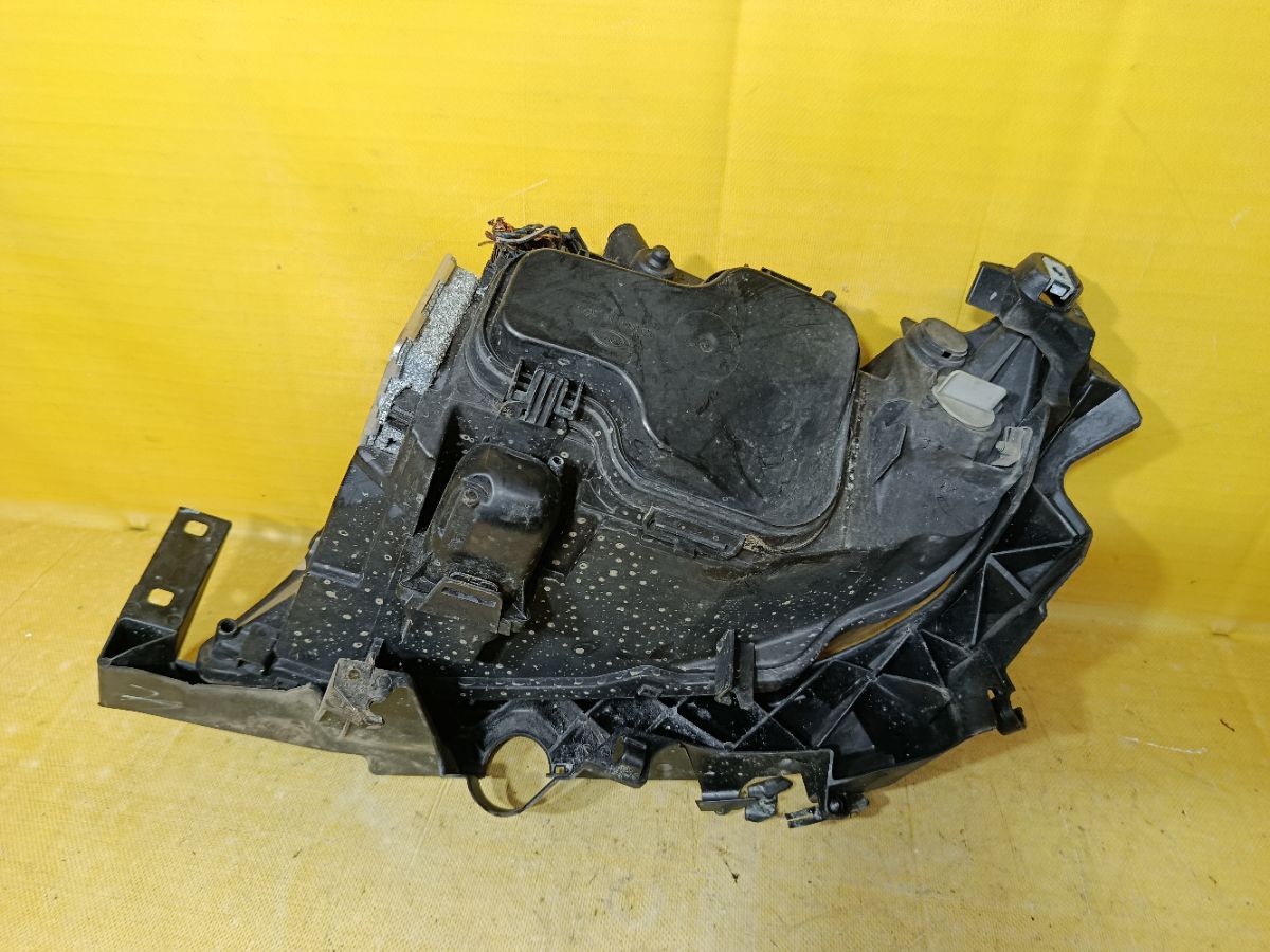 Фара 631169427409 на Bmw 3-Series E91-VS12 Фото 6