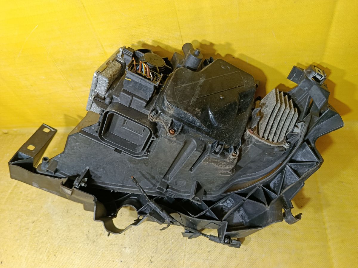 Фара 631172025869 на Bmw 3-Series E91-US72 Фото 6