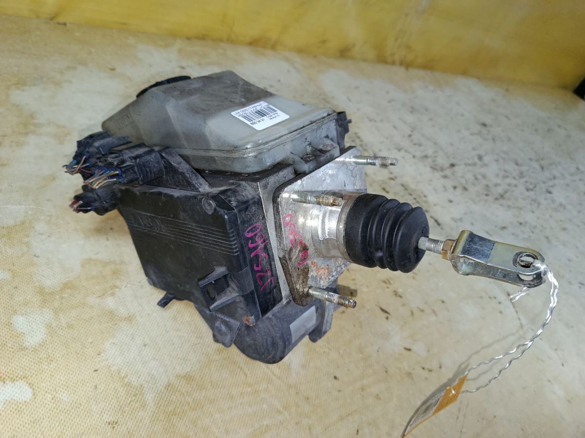 Главный тормозной цилиндр на Lexus Gs300 JZS160 2JZ-GE Фото 1