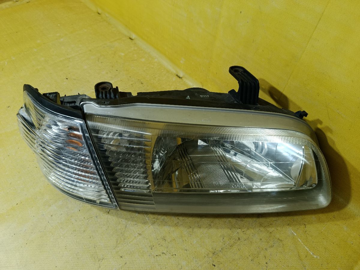 Фара 1602 1602 на Nissan Sunny FB15 Фото 3