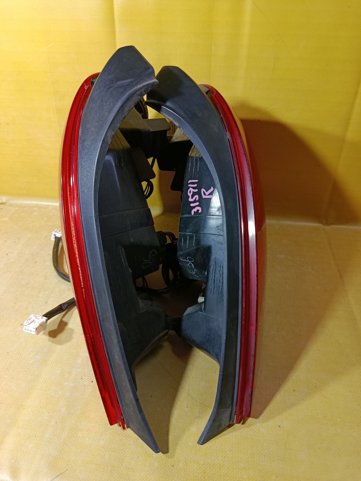 Стоп 4978 4978 на Nissan Bluebird Sylphy QG10 Фото 1