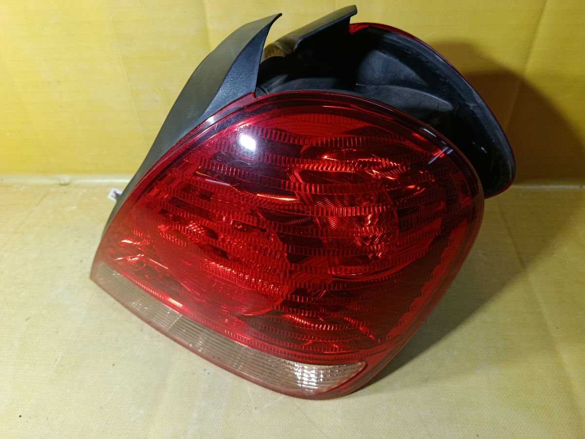 Стоп 4978 4978 на Nissan Bluebird Sylphy QG10 Фото 4