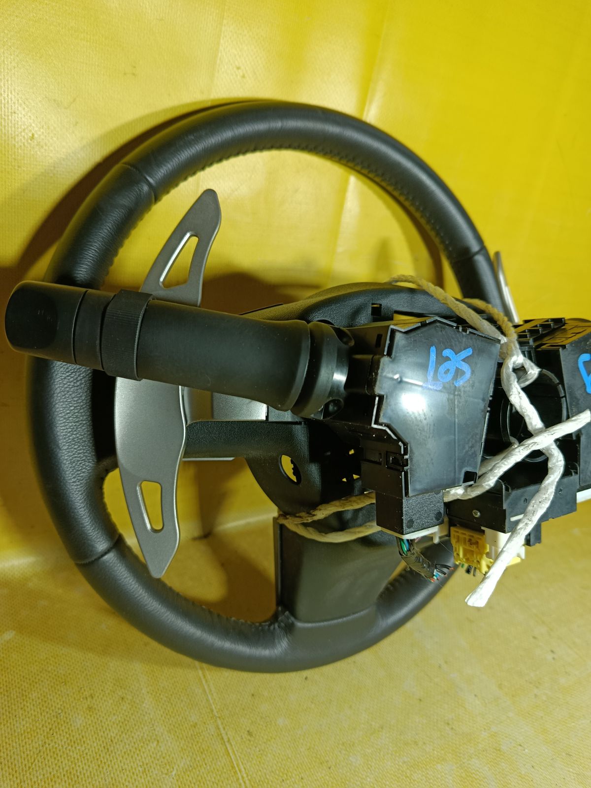 Руль 27582AJ000 на Subaru Legacy BM9 Фото 6