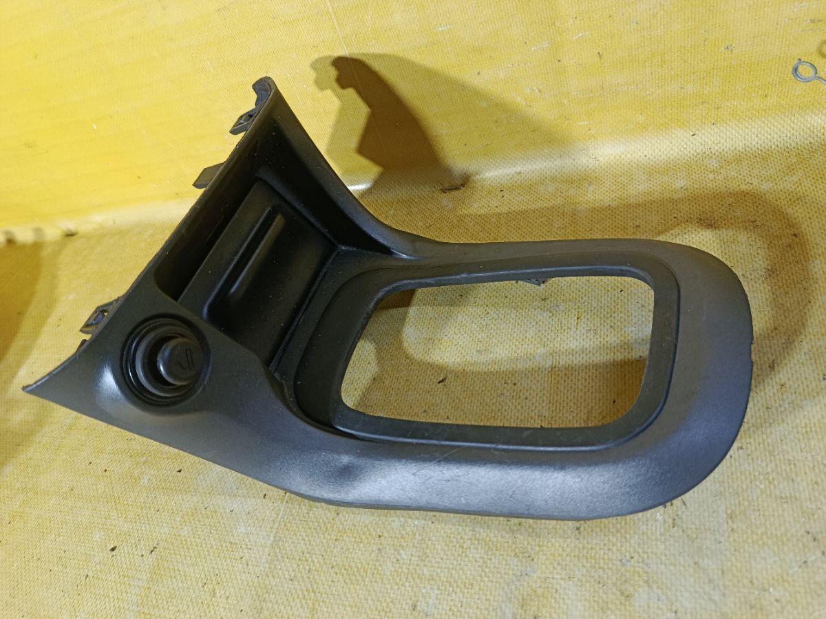 Блок управления климатконтроля на Nissan Sunny FB15 QG15DE Фото 8