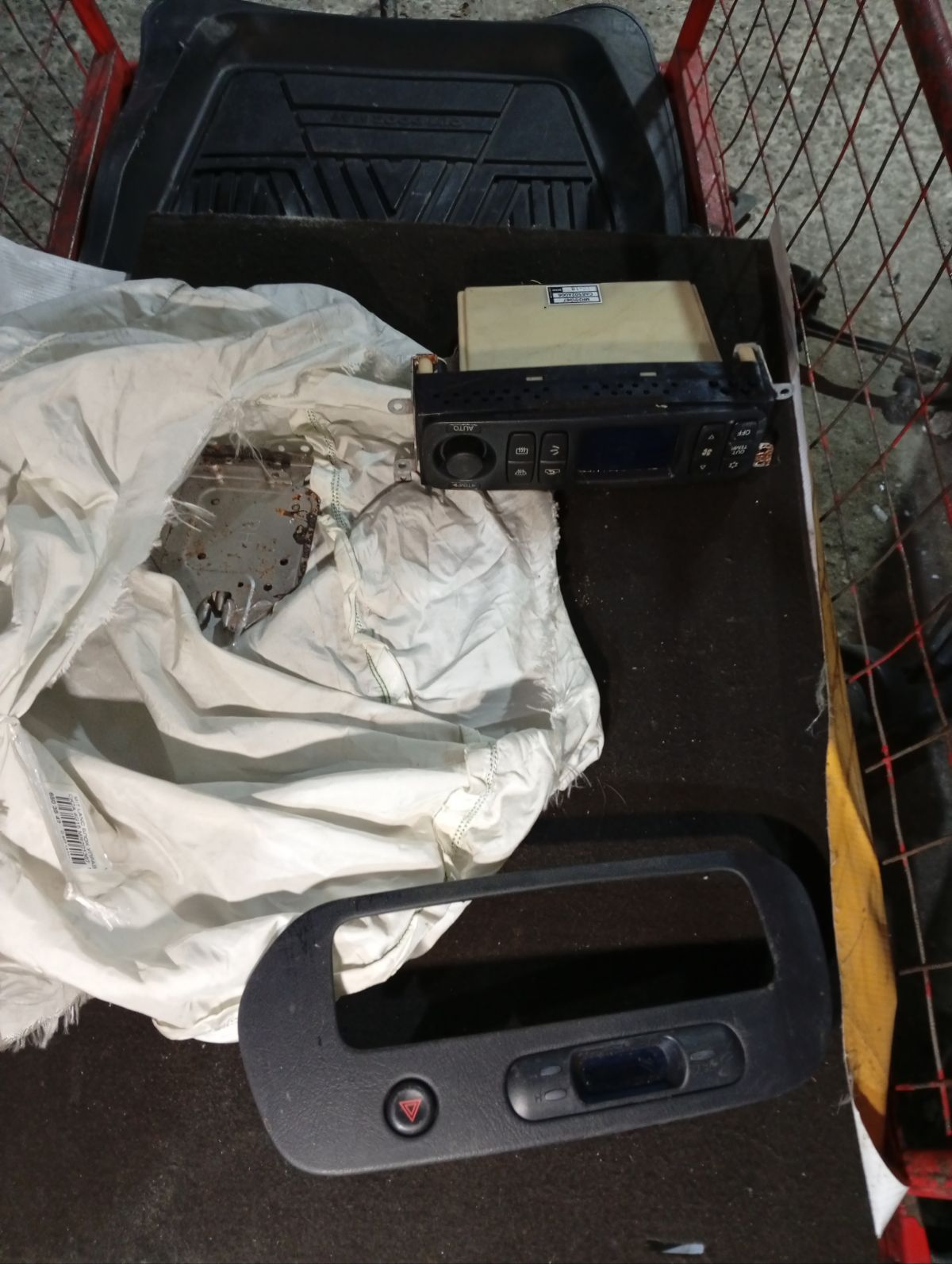 Блок управления климатконтроля MR201367, MR189269 на Mitsubishi Lancer CK2A 4G15 Фото 7