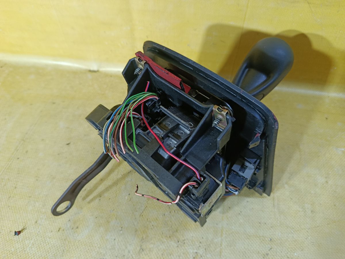 Ручка КПП A2022670137, A1706800536, A2022670537, A1402770298 на Mercedes-Benz Slk-Class R170.447 Фото 8