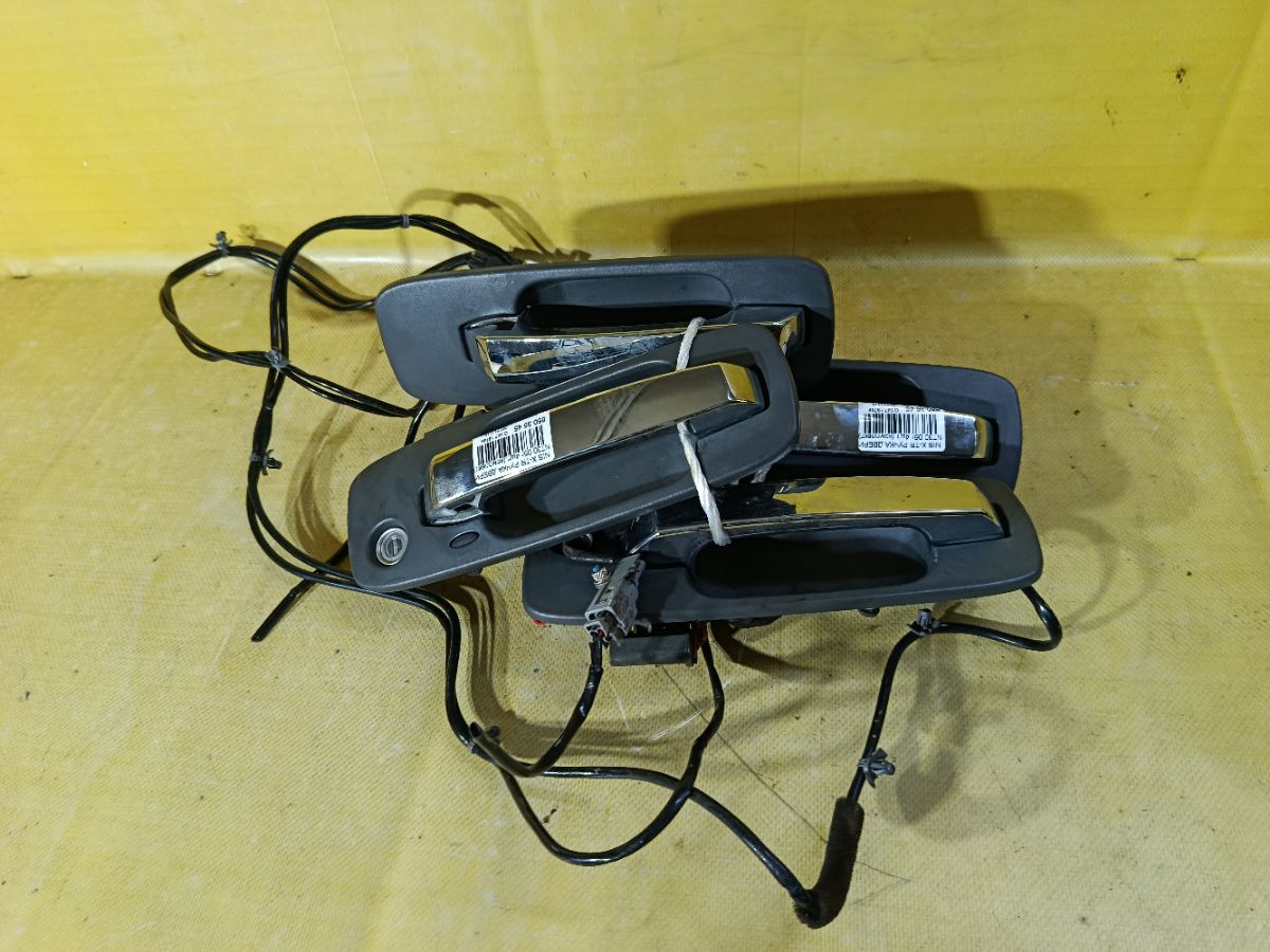 Ручка двери на Nissan X-Trail NT30 Фото 1