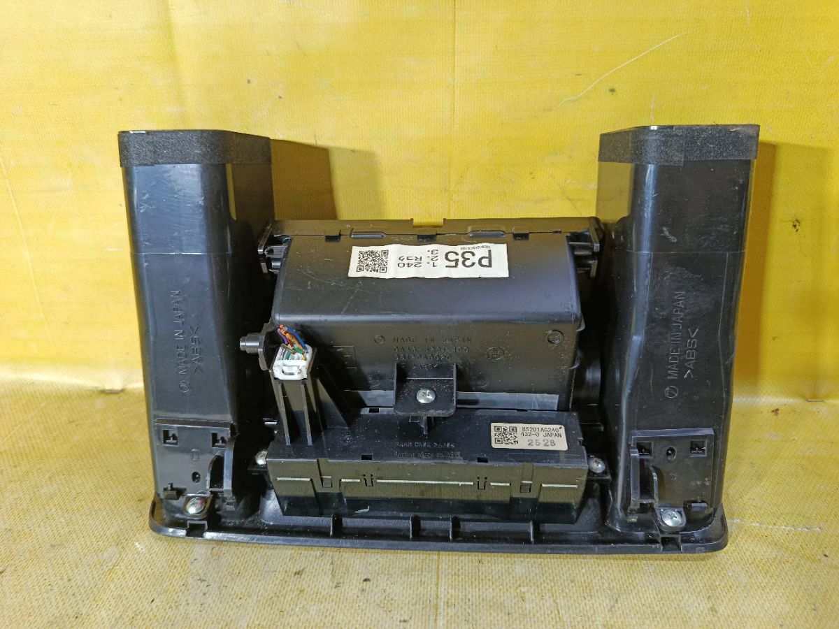 Часы 85201AG240 на Subaru Legacy Wagon BP5 Фото 4