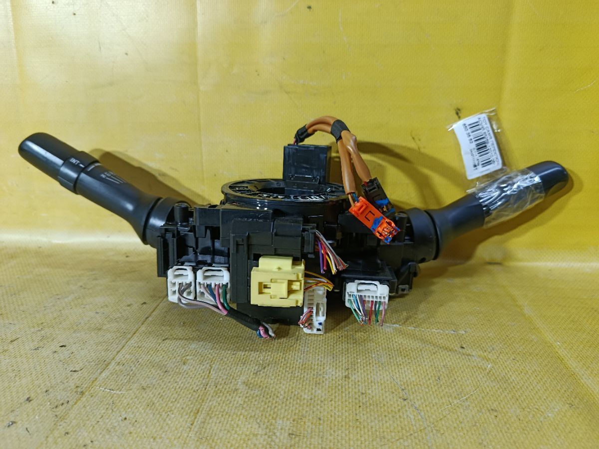 Переключатель поворотов 85269-12010 на Toyota Camry ACV45 Фото 4