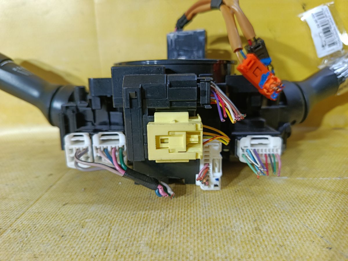 Переключатель поворотов 85269-12010 на Toyota Camry ACV45 Фото 5