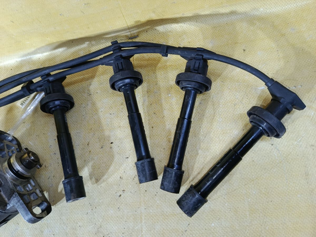 Трамблер 22100-0M810 на Nissan Bluebird HU13 SR20DE Фото 3