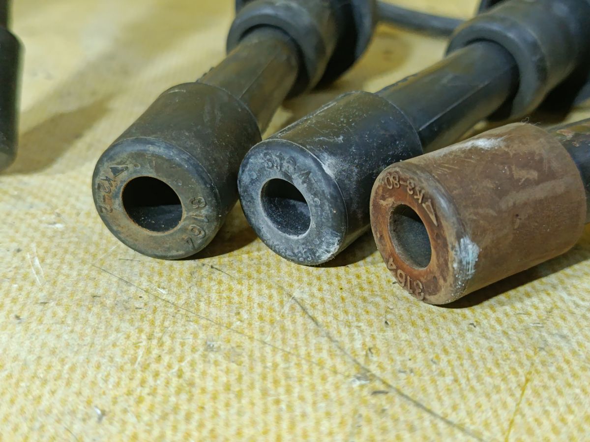 Трамблер T2T59371, MD326834, T2T59471 на Mitsubishi Lancer CK2A 4G15 Фото 2