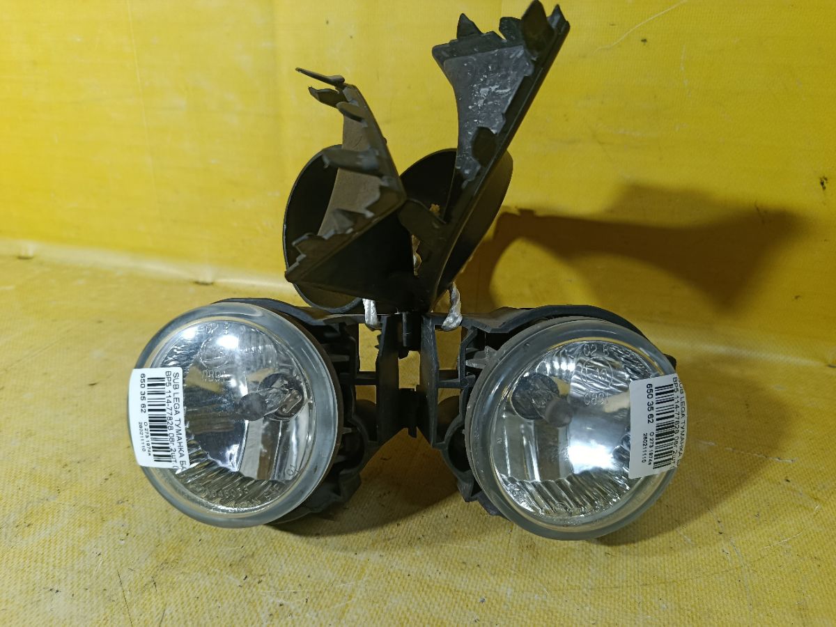 Туманка бамперная 114-77828 114-77828 на Subaru Legacy Wagon BP5 Фото 1