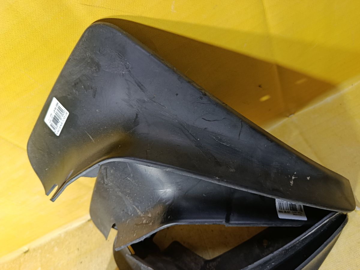 Брызговик на Mitsubishi Outlander CW5W Фото 3