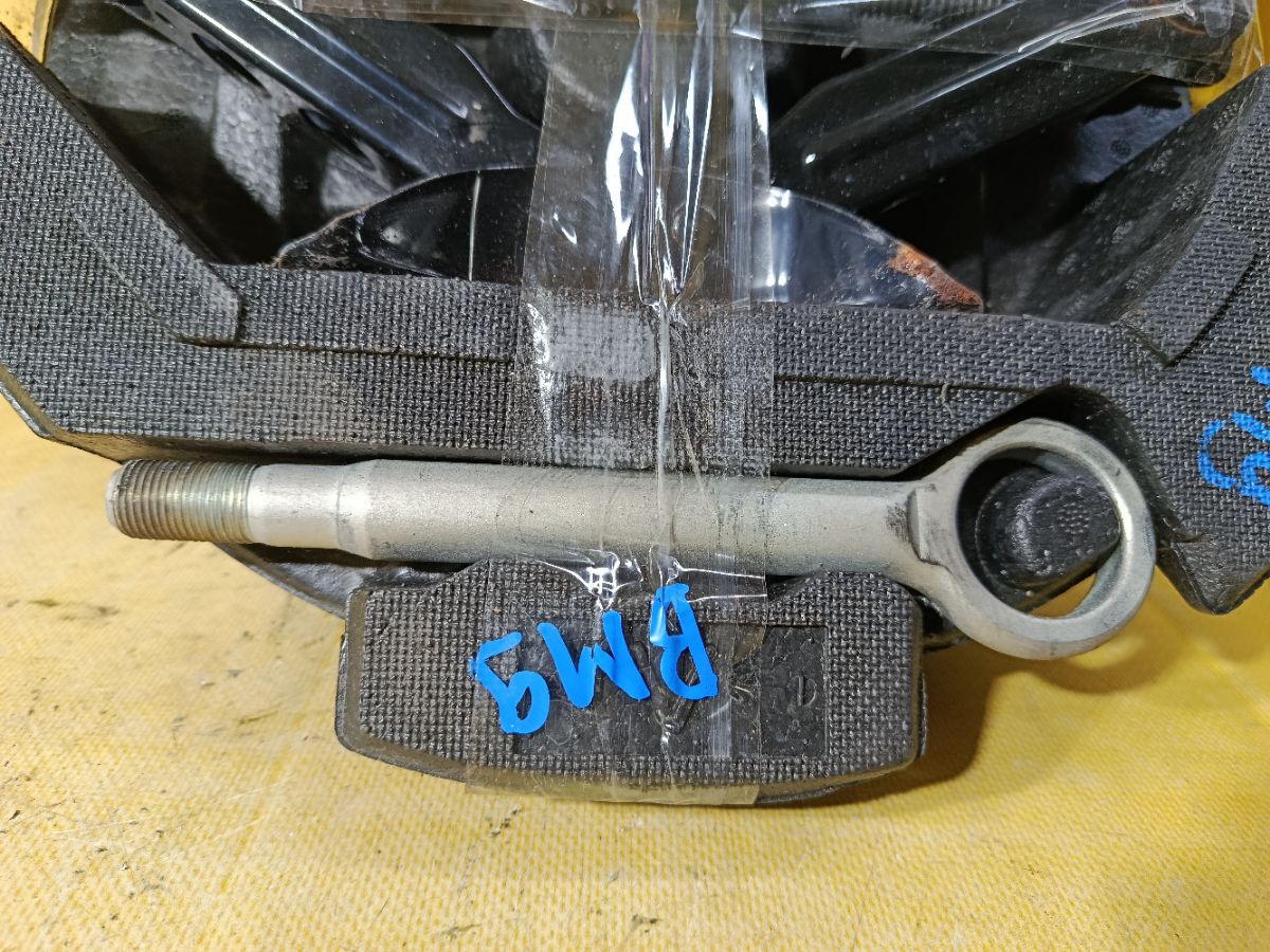 Домкрат на Subaru Legacy BM9 Фото 3