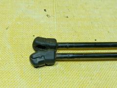 Амортизатор капота 53440-06050-B на Toyota Camry ACV45 Фото 3