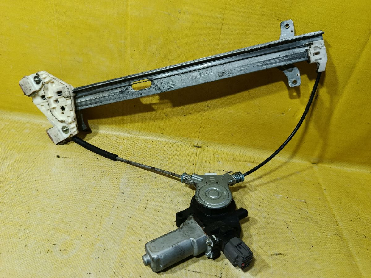 Стеклоподъемный механизм на Honda Accord CL8 Фото 2