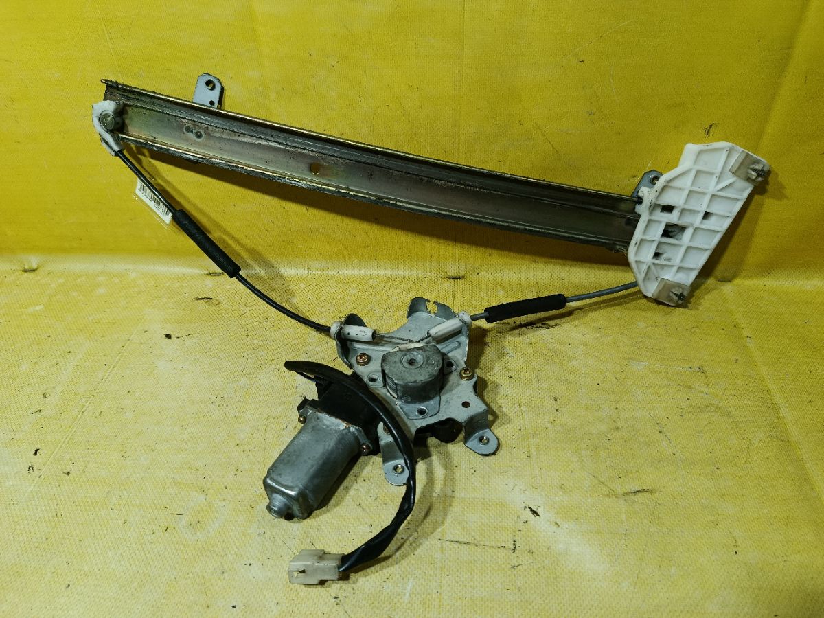 Стеклоподъемный механизм на Mitsubishi Lancer CK2A Фото 1
