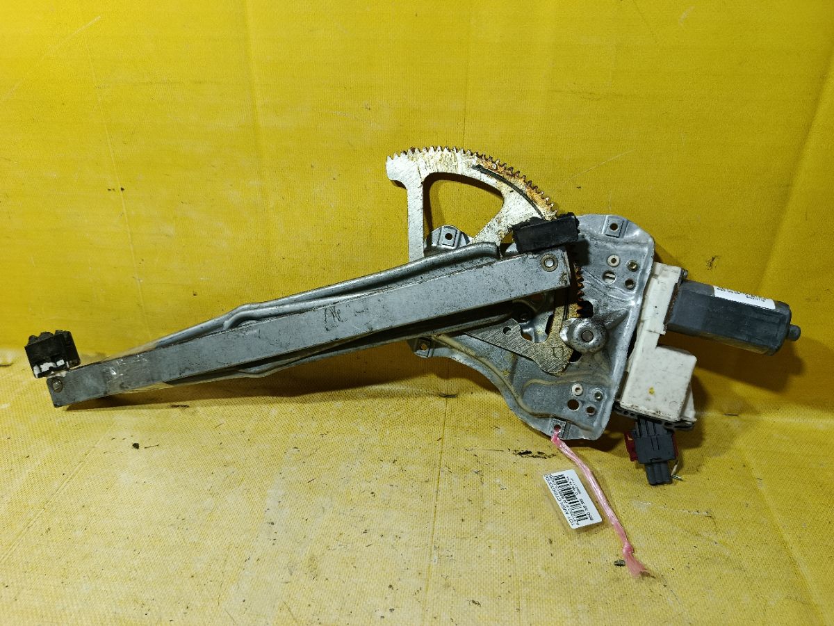 Стеклоподъемный механизм 69810-05060 на Toyota Avensis AZT250 Фото 1