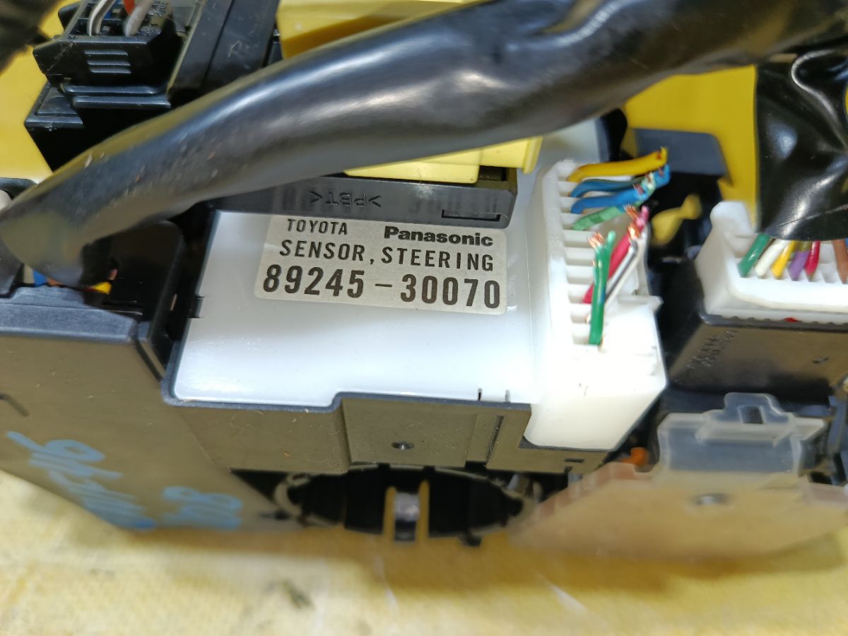 Шлейф-лента air bag 89245-30070 на Lexus Ls600hl UVF46 Фото 3