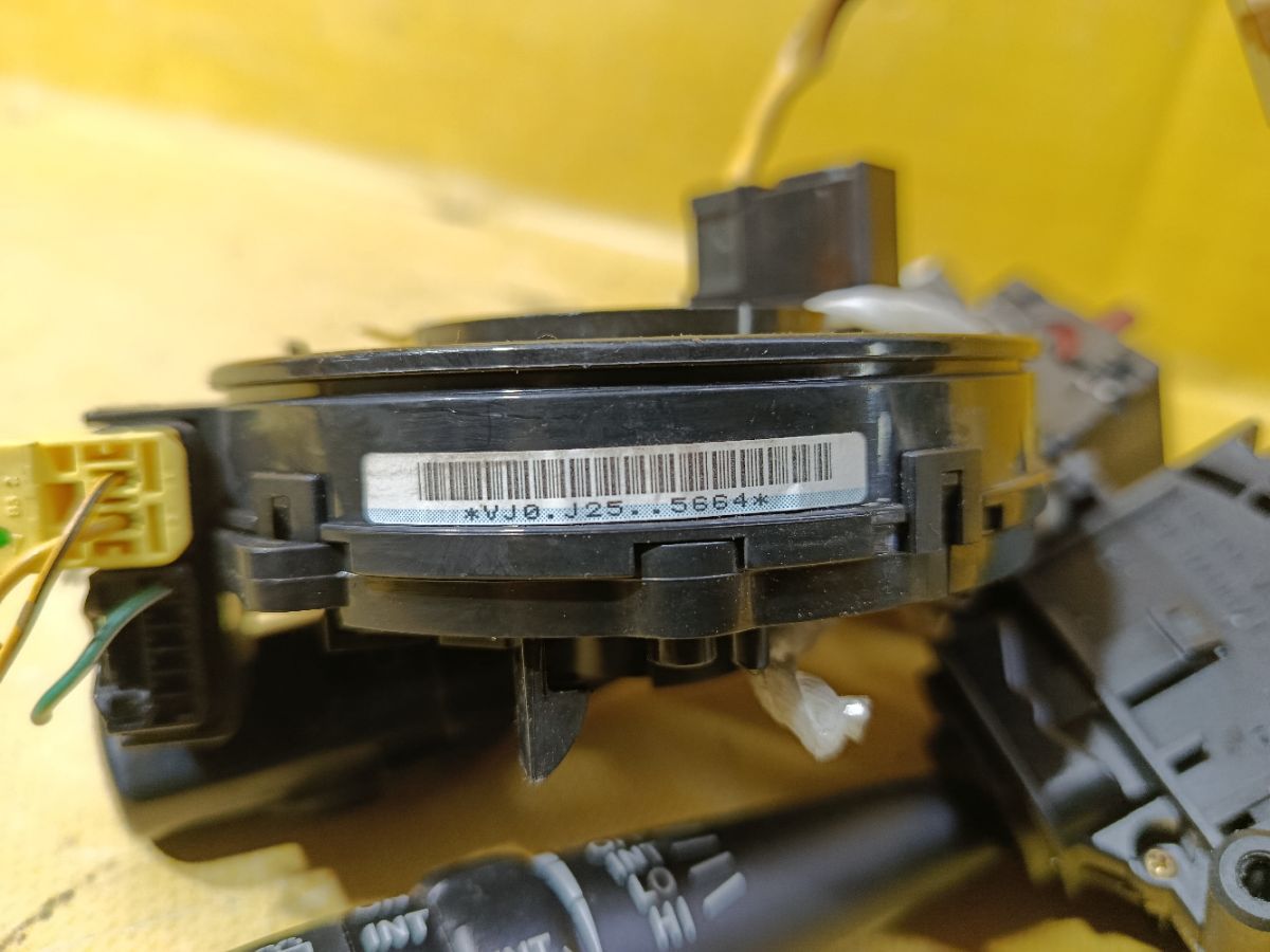 Шлейф-лента air bag на Toyota Ipsum ACM26W Фото 4