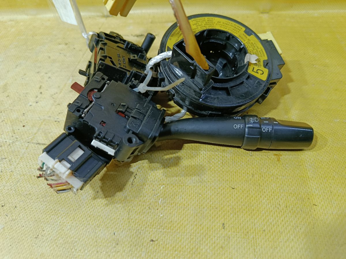 Шлейф-лента air bag на Toyota Ipsum ACM26W Фото 6