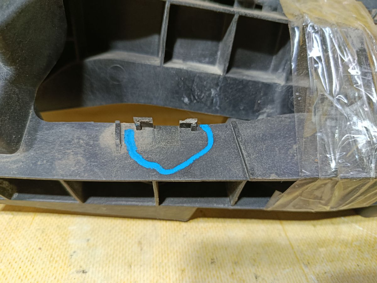 Крепление бампера 71190-SYK-000, 71140-SYK-000 на Honda Elysion RR5 Фото 2