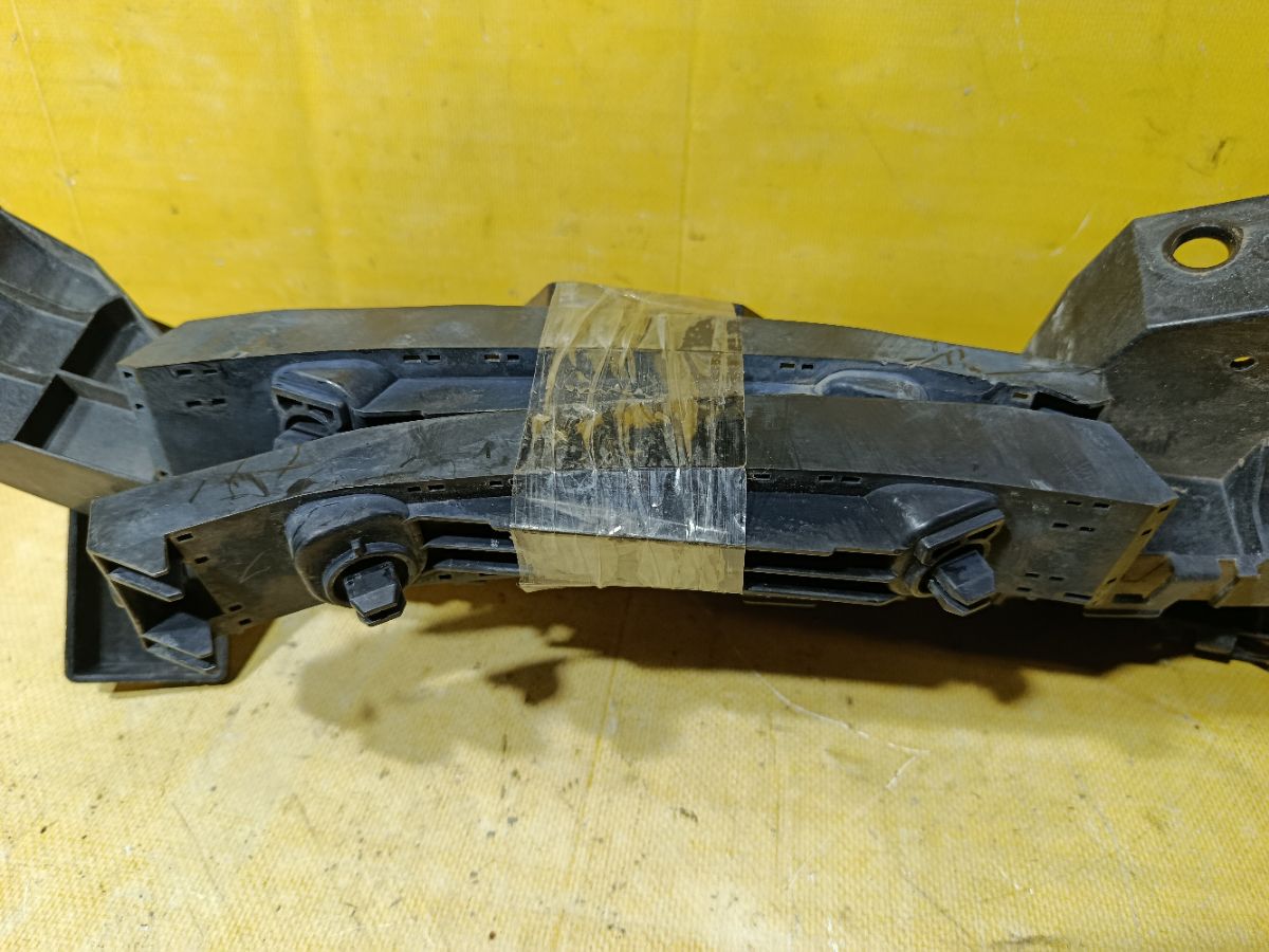 Крепление бампера 71190-SYK-000, 71140-SYK-000 на Honda Elysion RR5 Фото 4