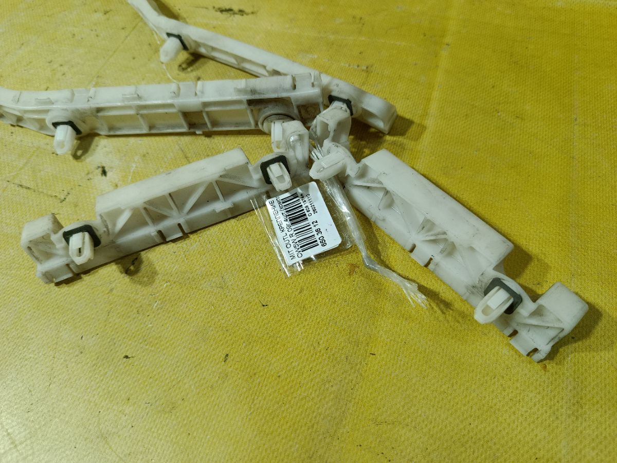 Крепление бампера на Mitsubishi Outlander CW5W Фото 2