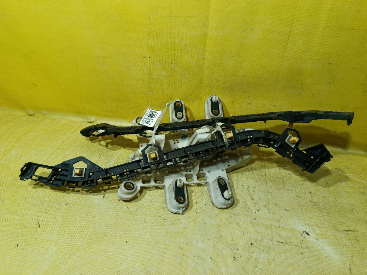 Крепление бампера на Subaru Impreza G4 GJ2 Фото 1