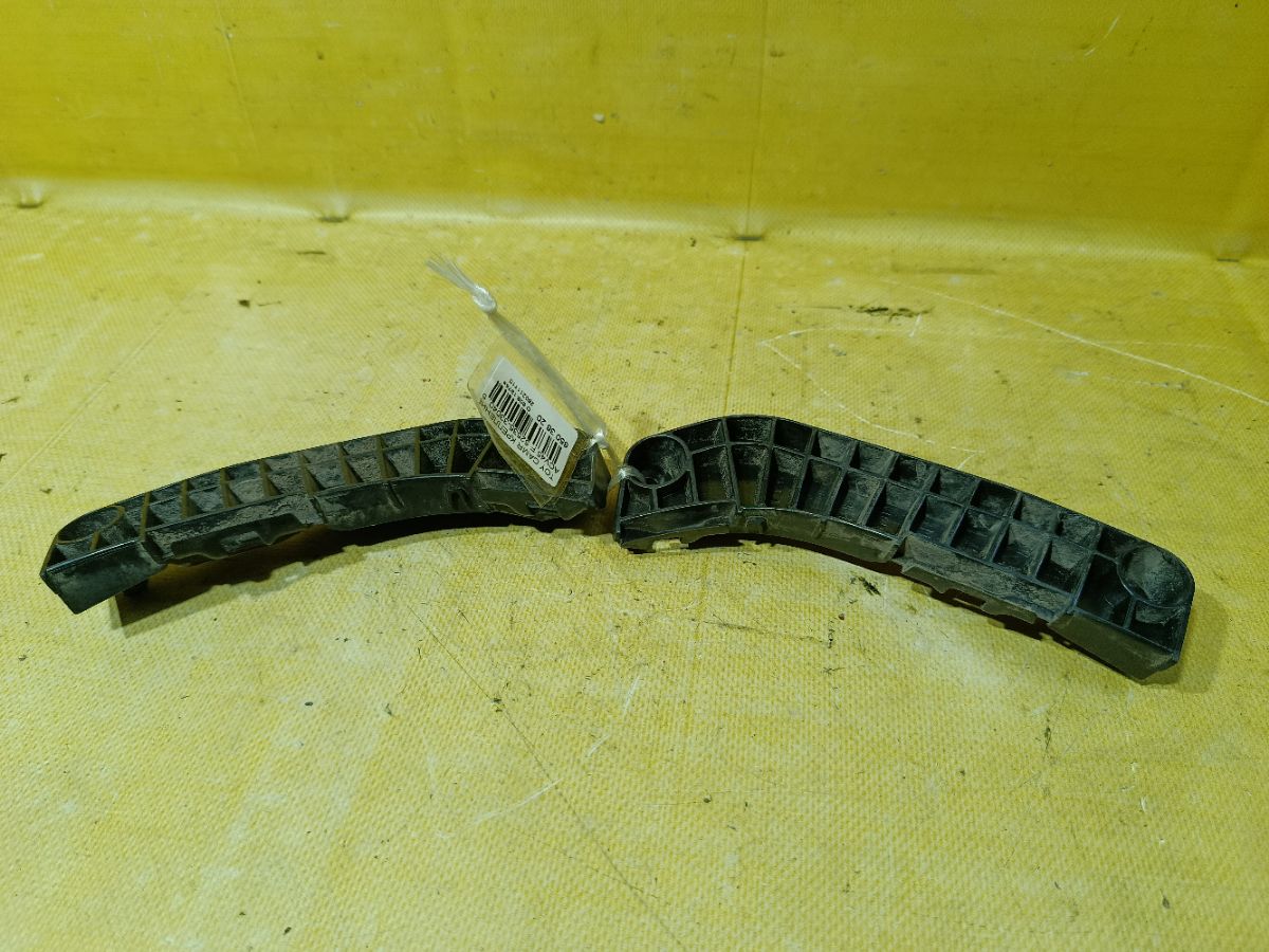 Крепление бампера 52535-33040, 52536-33040 на Toyota Camry ACV45 Фото 1