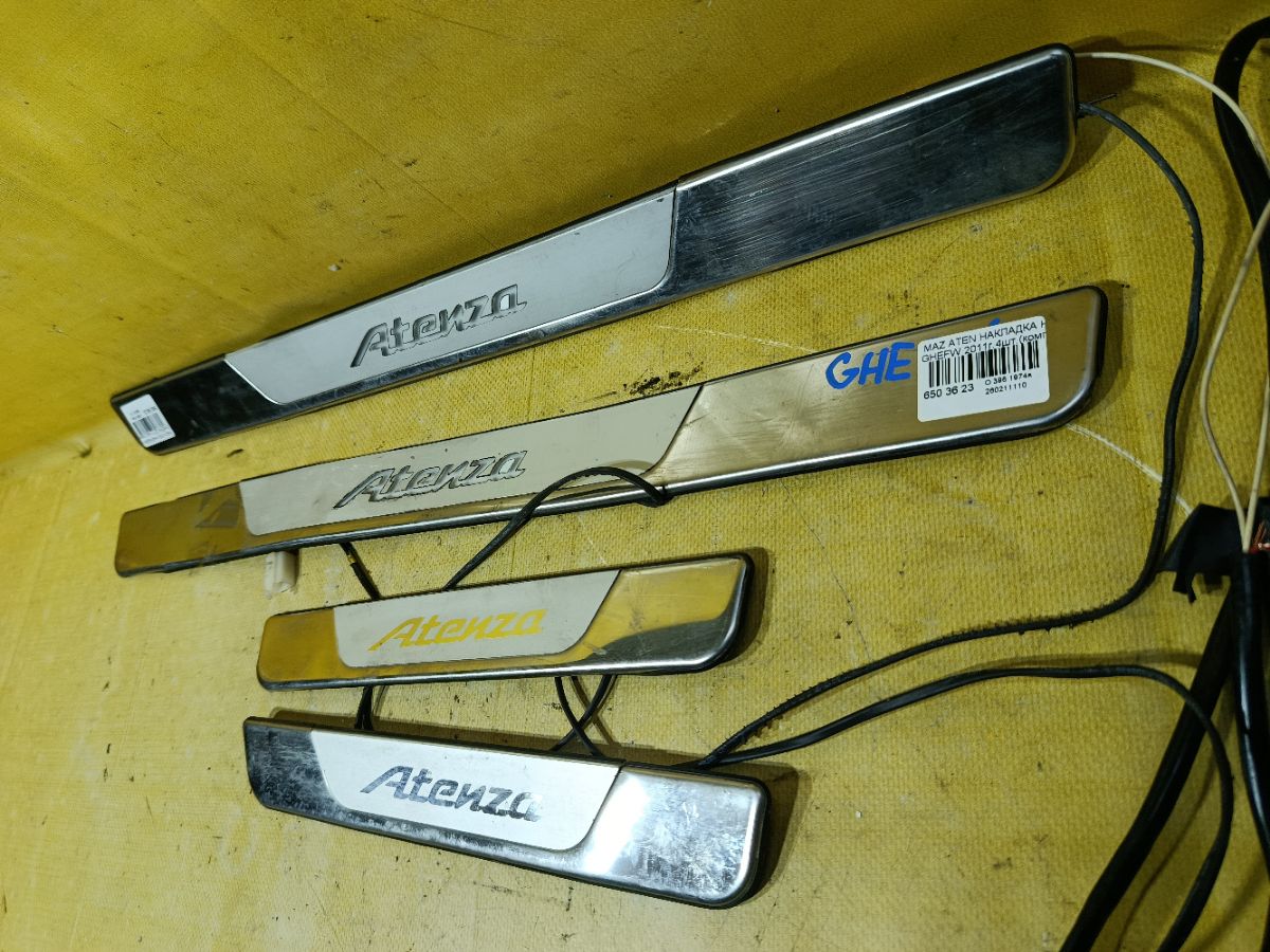 Накладка на порог салона на Mazda Atenza GHEFW Фото 5