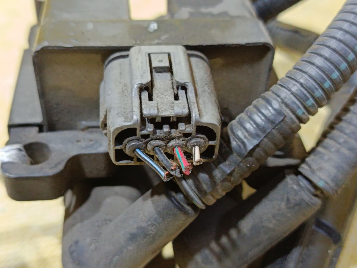 Катушка зажигания 22433-AA500, 	22433AA580 на Subaru Legacy Wagon BP5 EJ203 Фото 6