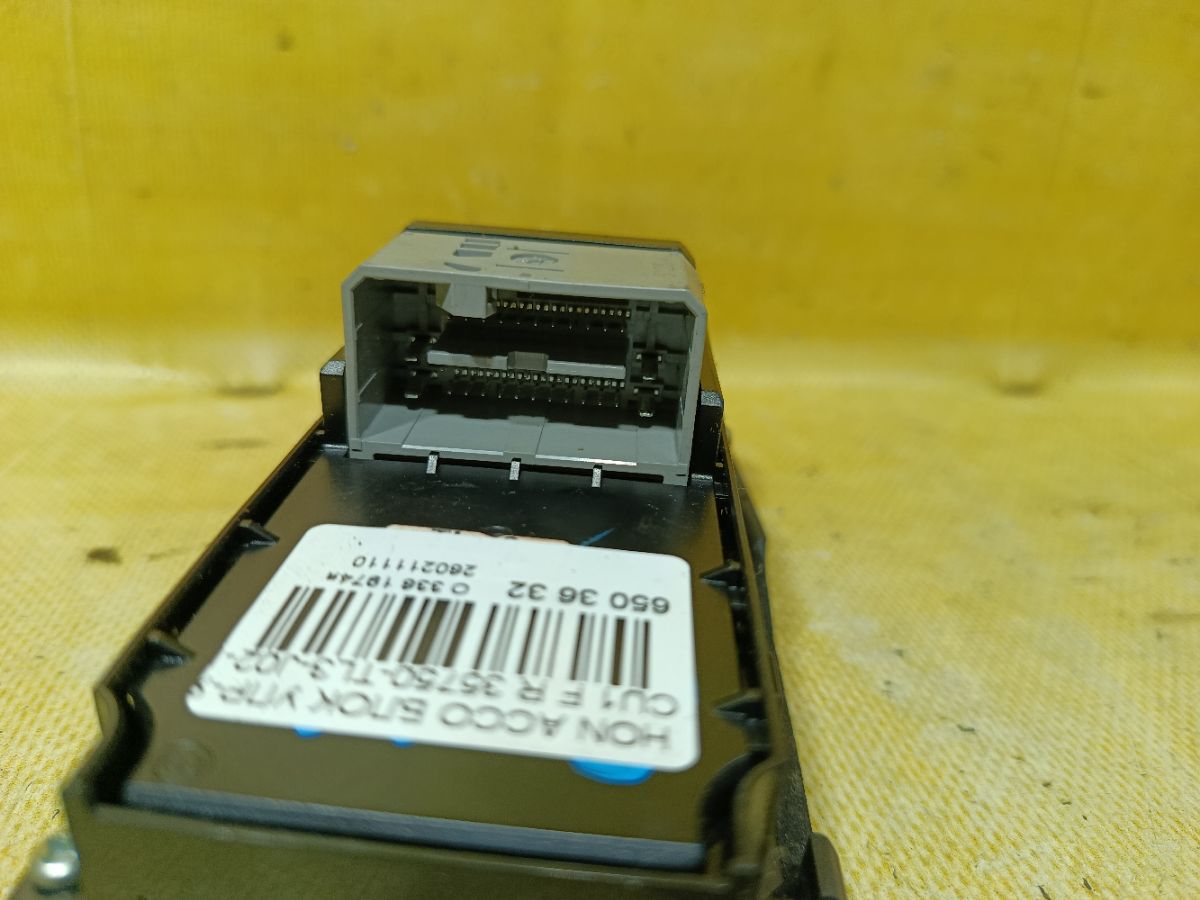 Блок упр-я стеклоподъемниками 35750-TL3-J02-M1 на Honda Accord CU1 Фото 6