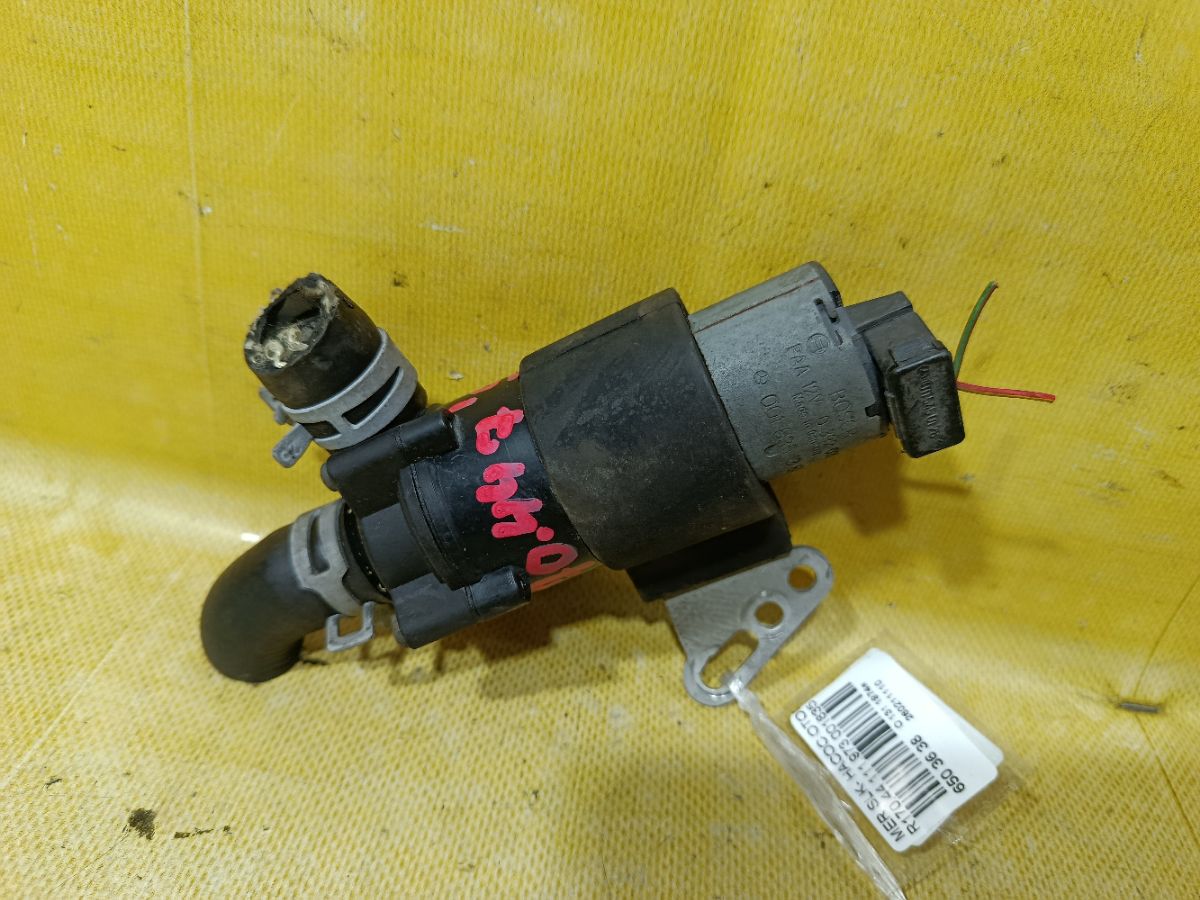 Насос отопителя 0018351364, 0392020026 на Mercedes-Benz Slk-Class R170.447 111.973 Фото 2