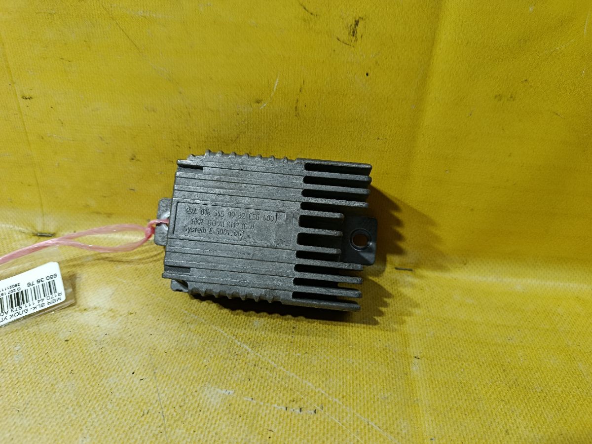 Блок управления вентилятором A0185459932 на Mercedes-Benz Slk-Class R170.447 111.973 Фото 1
