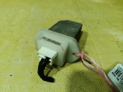 Регулятор скорости мотора отопителя 27761-70T01, 27761-70T02, 27761-70T03, 73533-FE000 на Nissan Primera TP12 QR20DE Фото 2