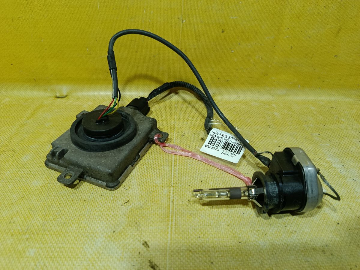 Блок розжига ксенона на Honda Freed GB3 Фото 1