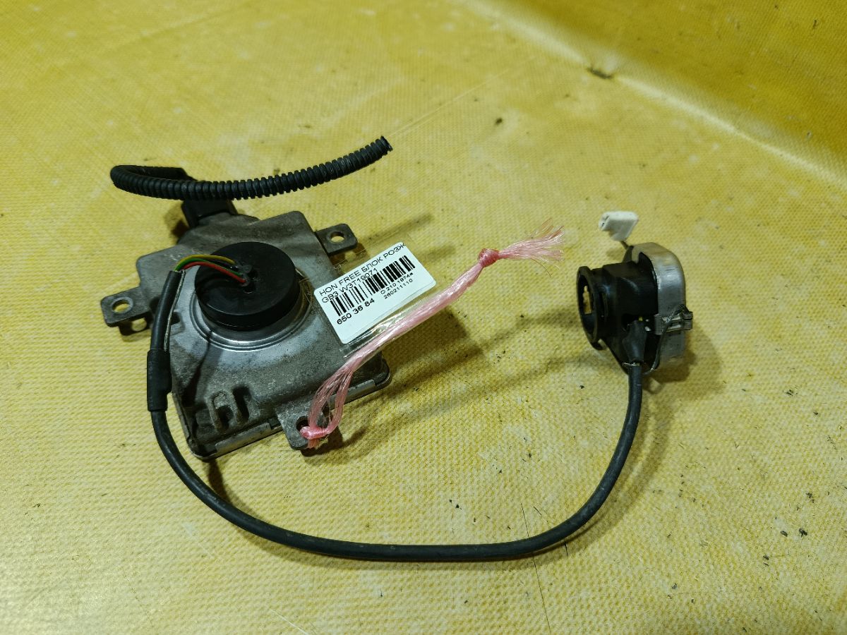 Блок розжига ксенона на Honda Freed GB3 Фото 1