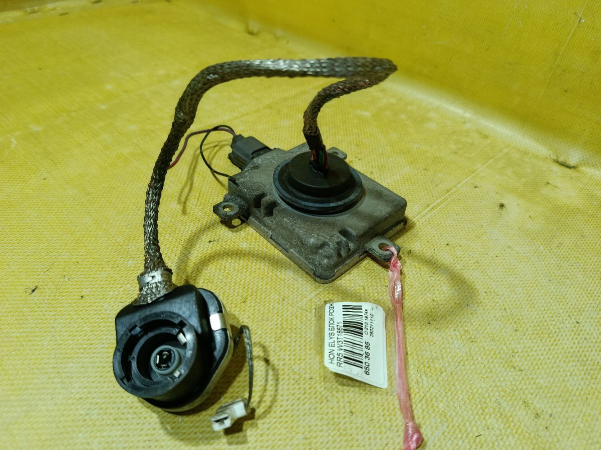 Блок розжига ксенона на Honda Elysion RR5 Фото 1