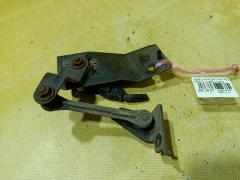 Датчик регулировки наклона фар на Subaru Legacy Wagon BP5, Заднее расположение